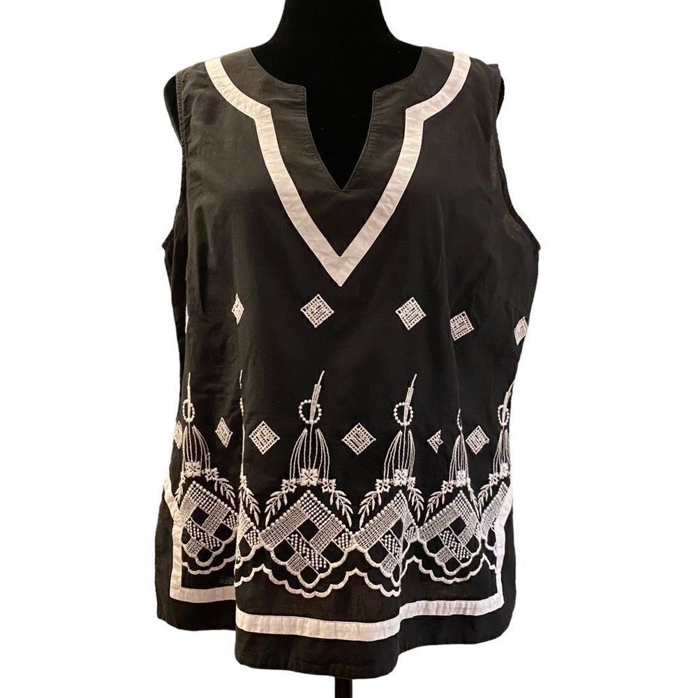 Kim Rogers Black Sleeveless Top with White Embroidery‎ Size 16